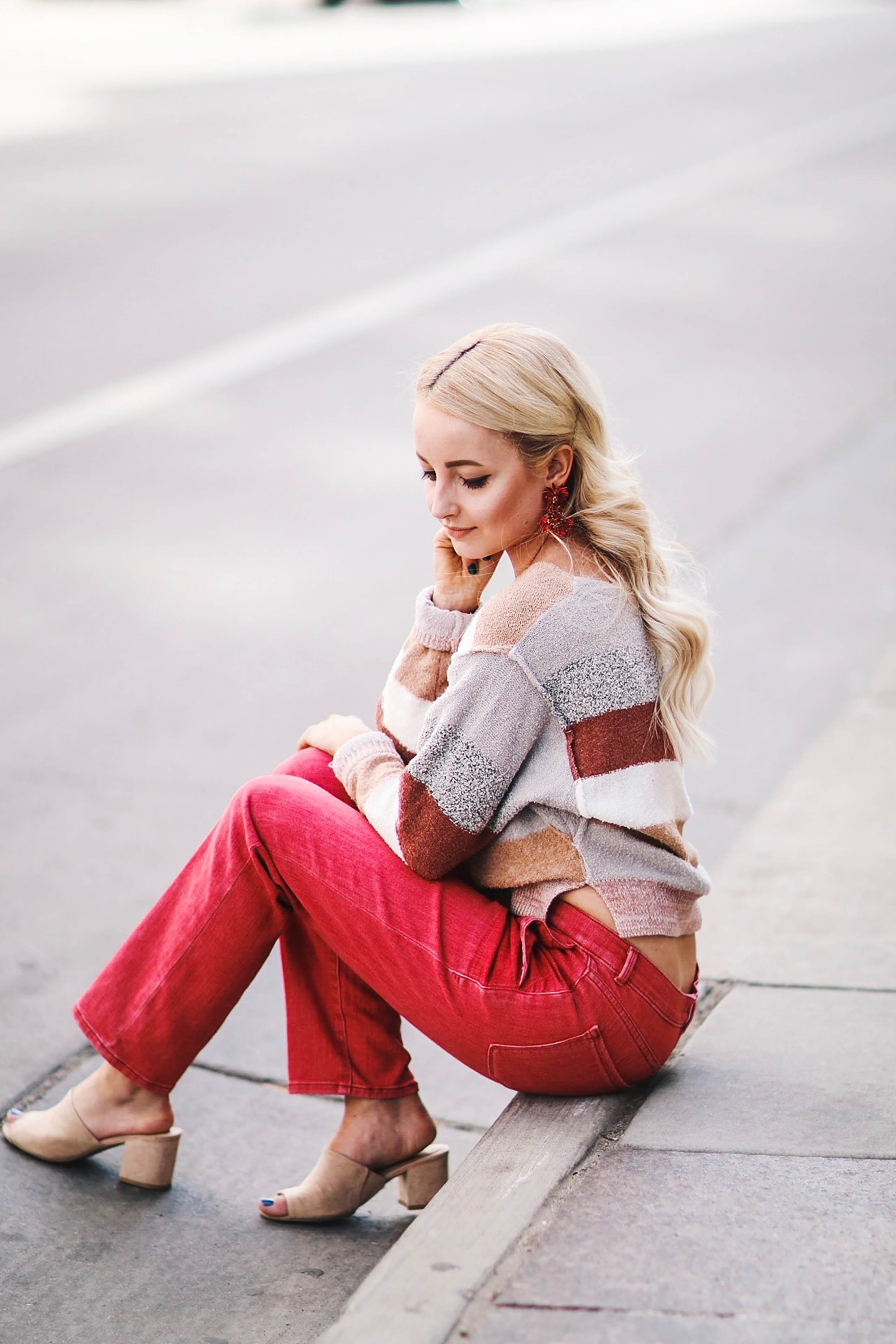 Alena Gidenko of modaprints.com shares tips on styling red jeans and her favorite boutique in Denver, CO