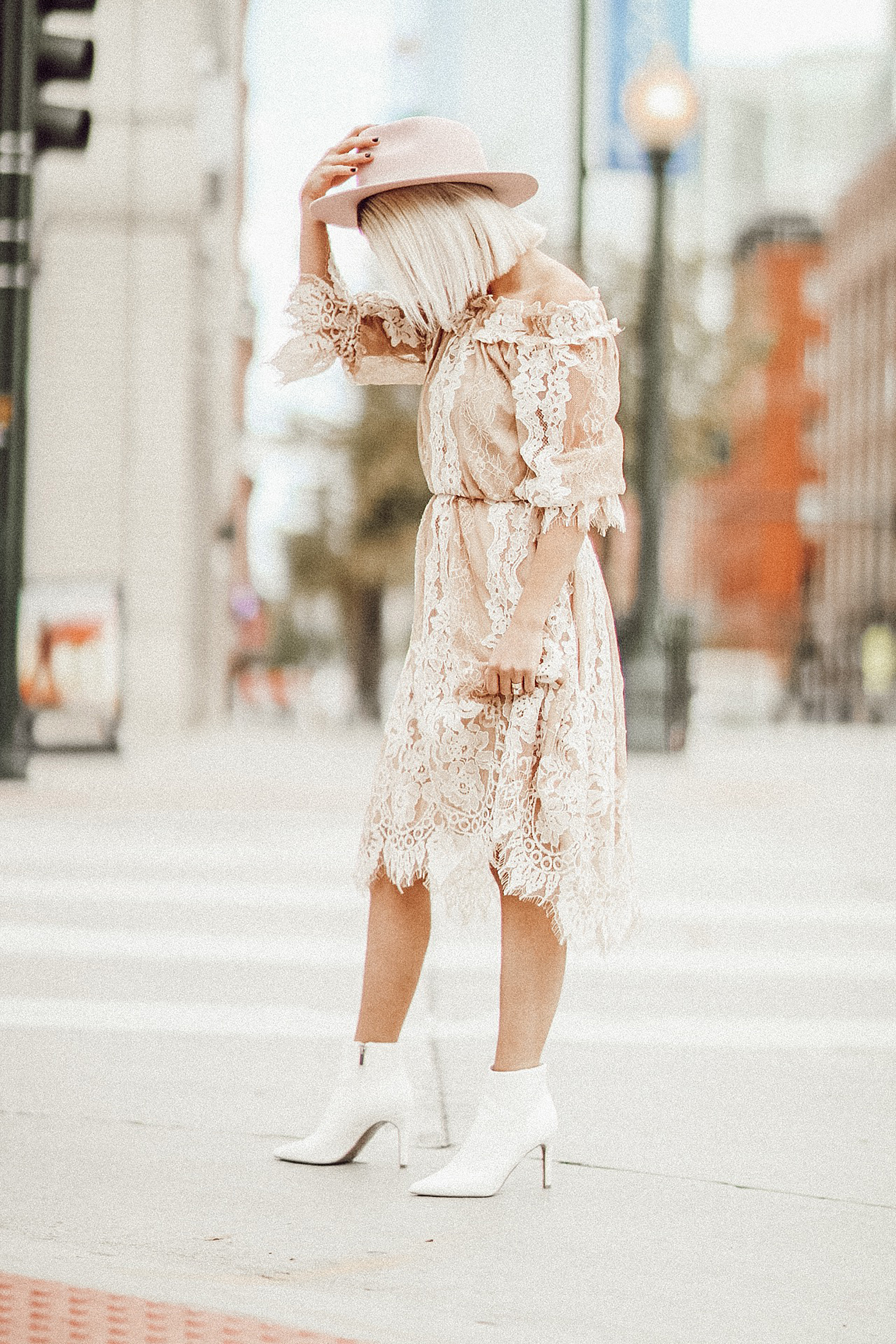 Alena Gidenko of modaprints.com shares her favorite lace dress for Fall and how she dressed it down