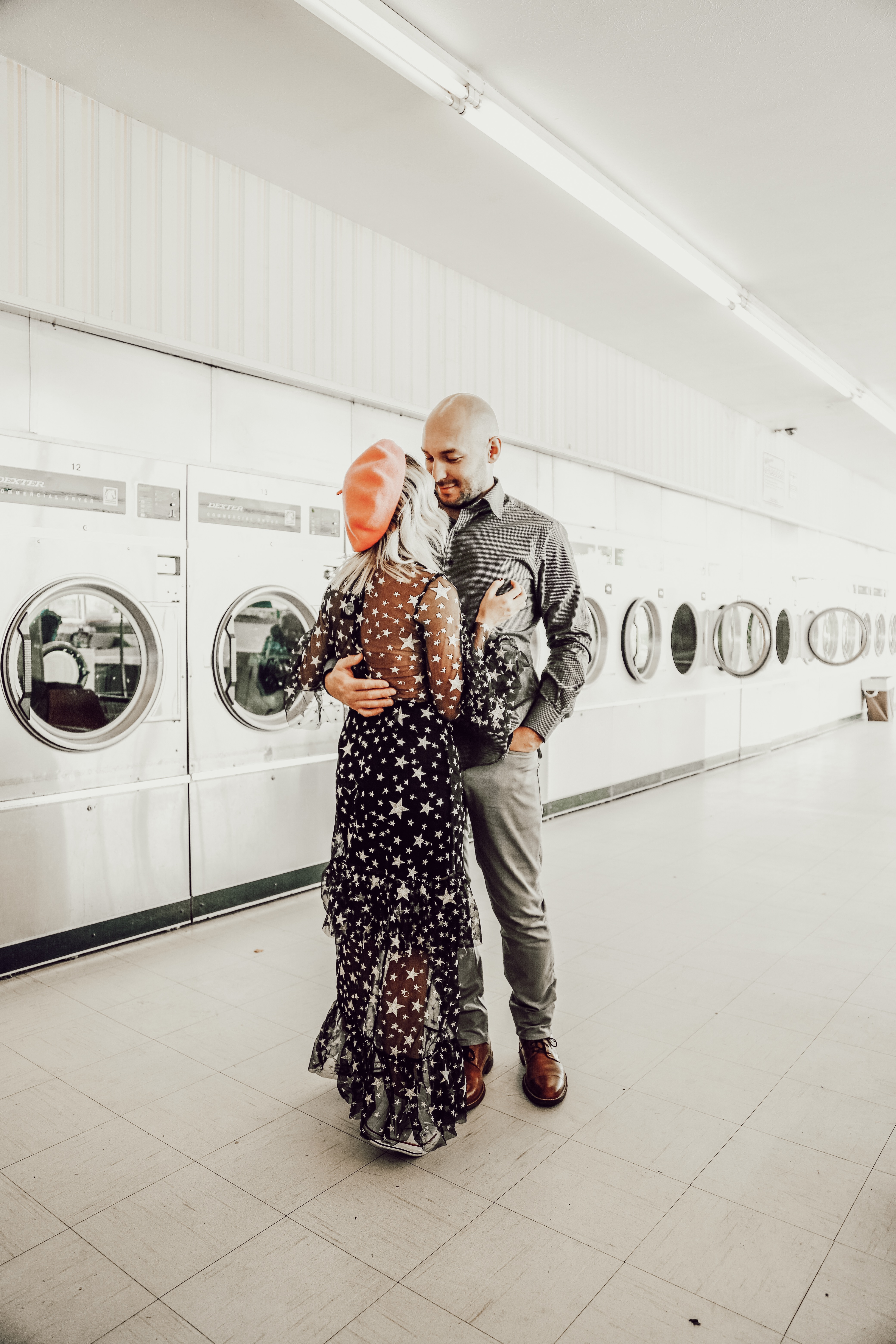 Alena Gidenko of modaprints.com shares her photoshoot with her hubby for Valentines Day at the Laundry Mat 